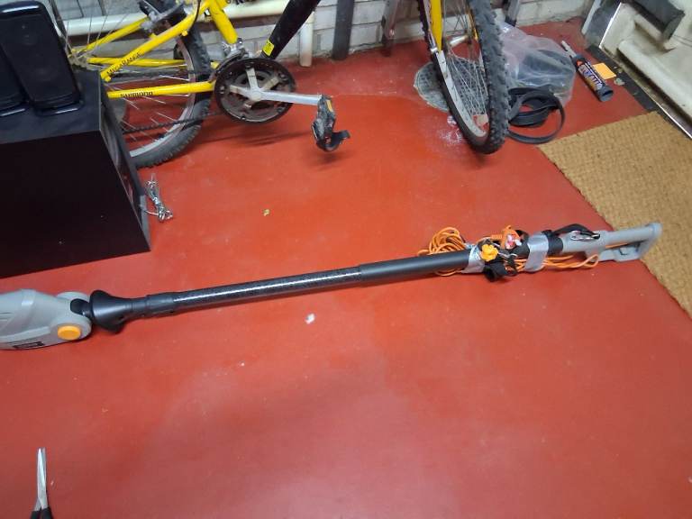Titan Electric hedge trimmer 