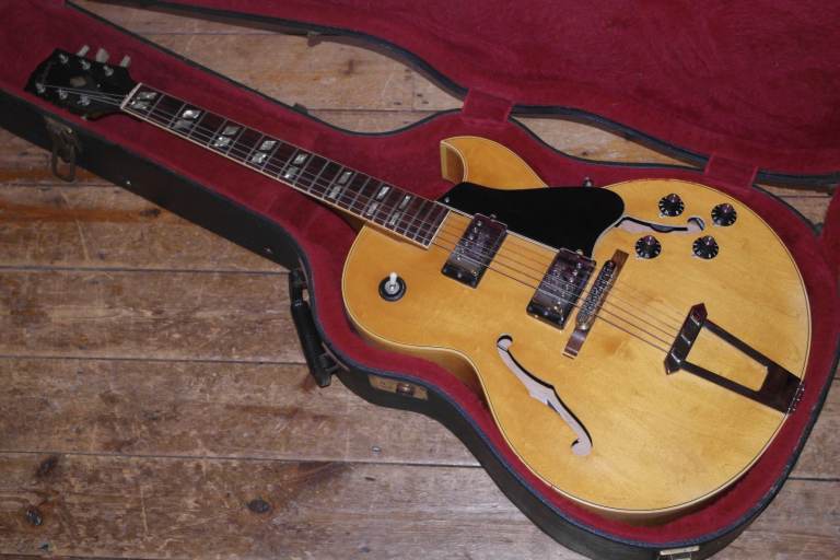 1972 Gibson ES-175 hollowbody with Gibson embossed humbuckers