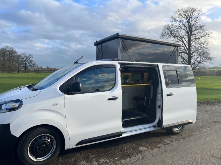 Vauxhall Vivaro Dynamic (2022) Camper Conversion | Pop-Up Roof | Solar | Category S