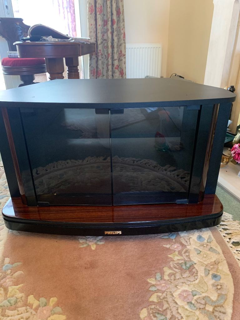 Tv cabinet 