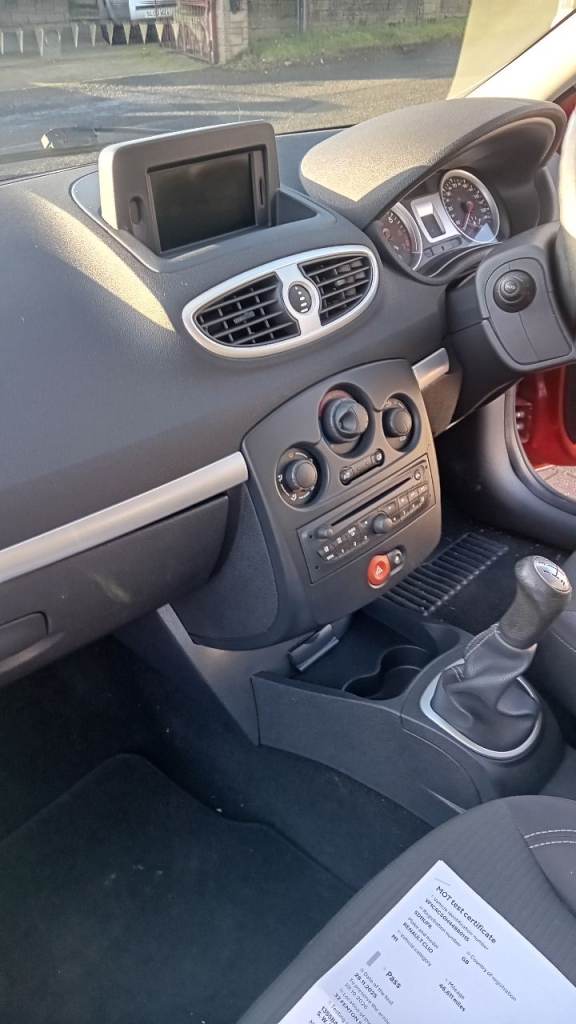 Renault clio 1.2 dynamique 