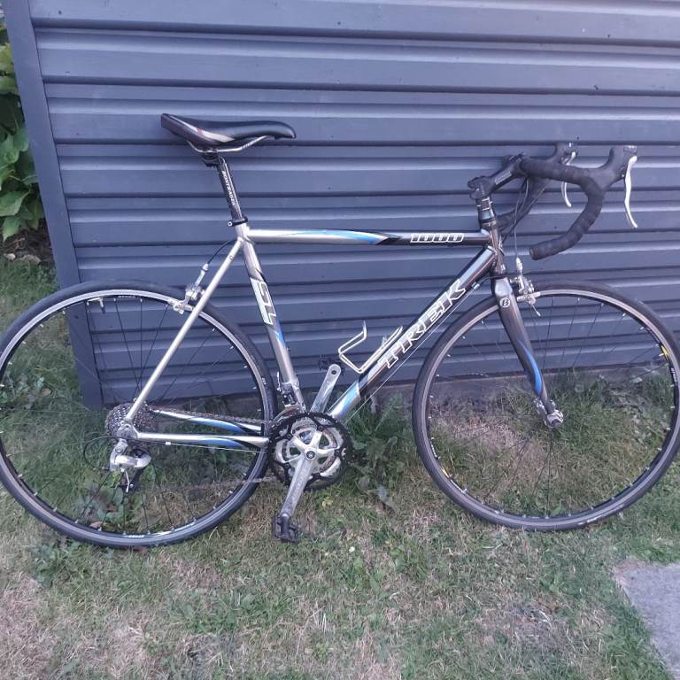 Road racing bike