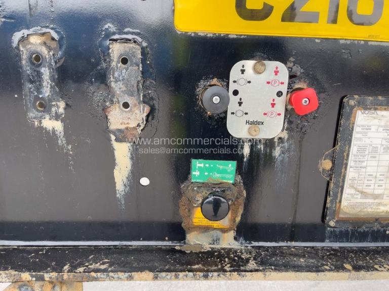 FRUEHAUF BULK TIPPING TRAILER 