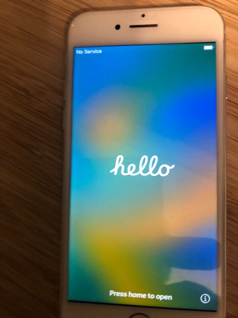 I phone 8 Unlocked Silver 64gb Good condition.