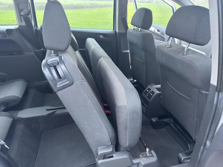 2013 Vauxhall Zafira 1.6 16V Exclusiv MPV 5dr Petrol Manual Euro 5 (115 ps) MPV Petrol Manual