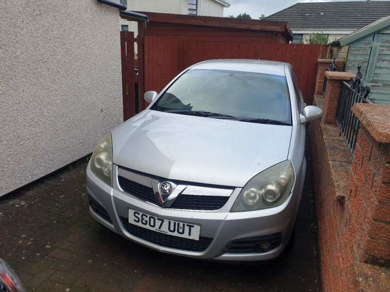 Vauxhall vectra estate 