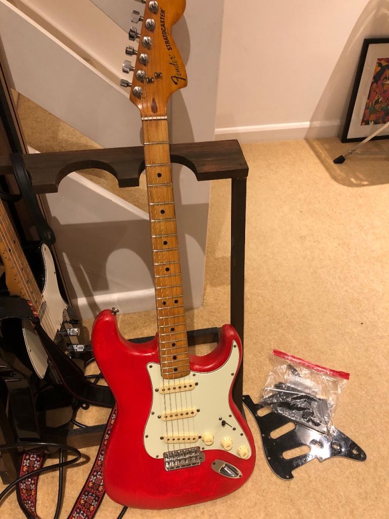 1970s fender Stratocaster vintage electric guitar 