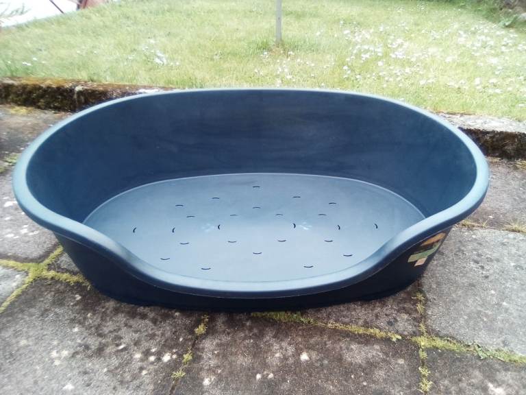 XX large plastic dog bed