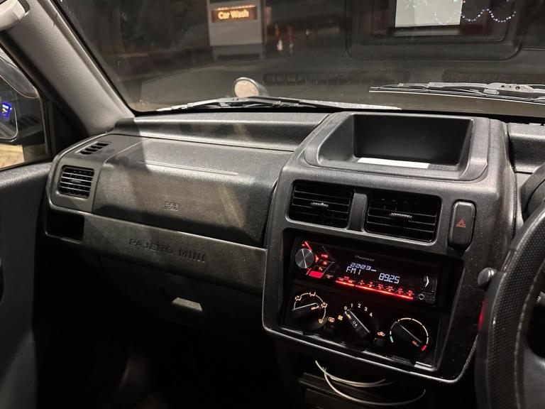 2016 Mitsubishi Pajero PETROL Manual
