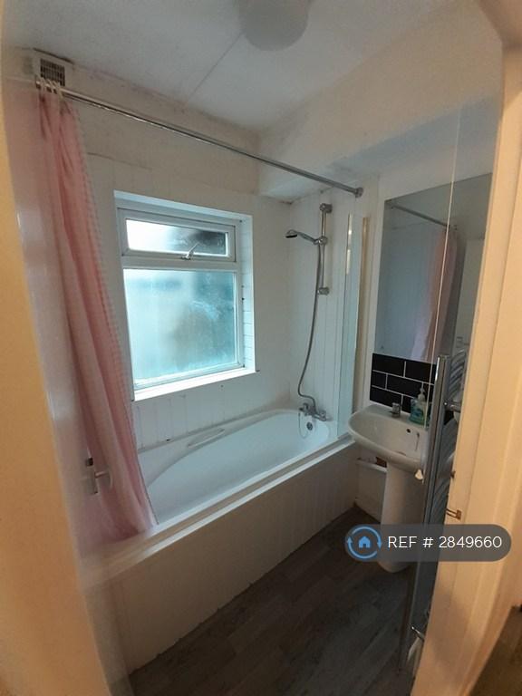 1 bedroom in Agincourt Rd, Portsmouth, PO2 (#2849660)