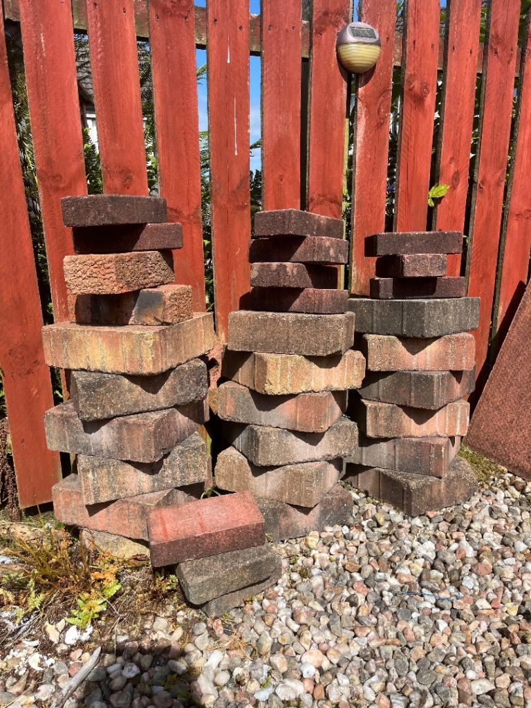Used Block Paving Bricks – Multicoloured