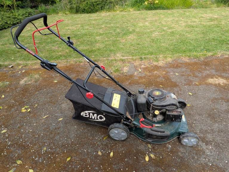 Petrol Lawnmower 5.5HP wolfe engined BMC 20 Quad Cut Lawnracer