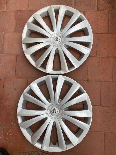 Citroen Picasso C4 16 “ wheel trims – Pair – Part no PSA 9657814580