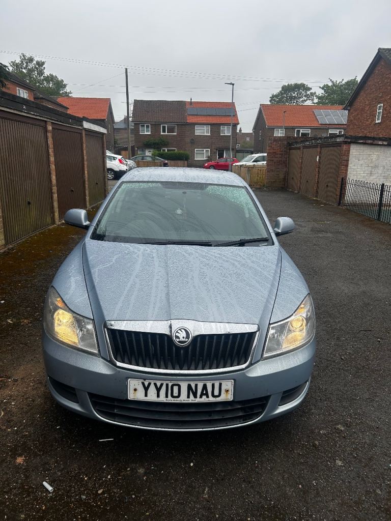 Skoda, OCTAVIA, Hatchback, 2010, Manual, 1598 (cc), 5 doors