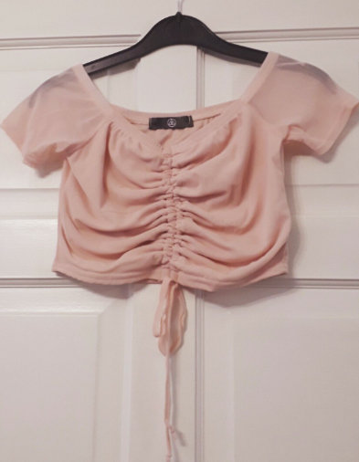 MISSGUIDED - BEAUTIFUL, OFF SHOULDER, CROP TOP, SIZE 8, BRAND NEW