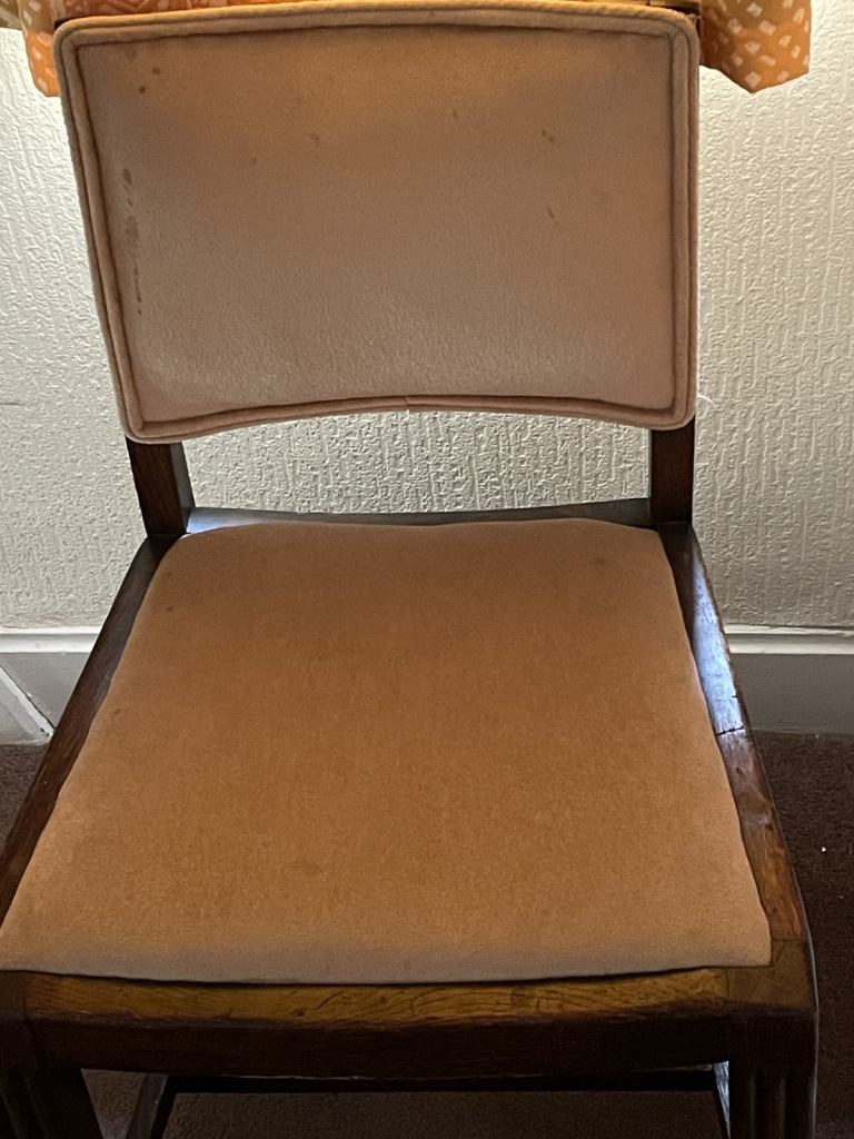 4 Dining chairs