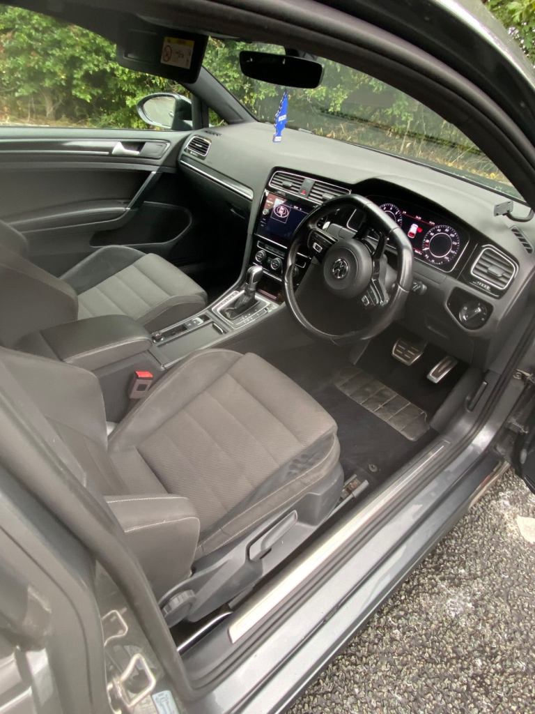 Volkswagen, GOLF, Hatchback, 2017, Semi-Auto, 1984 (cc), 3 doors