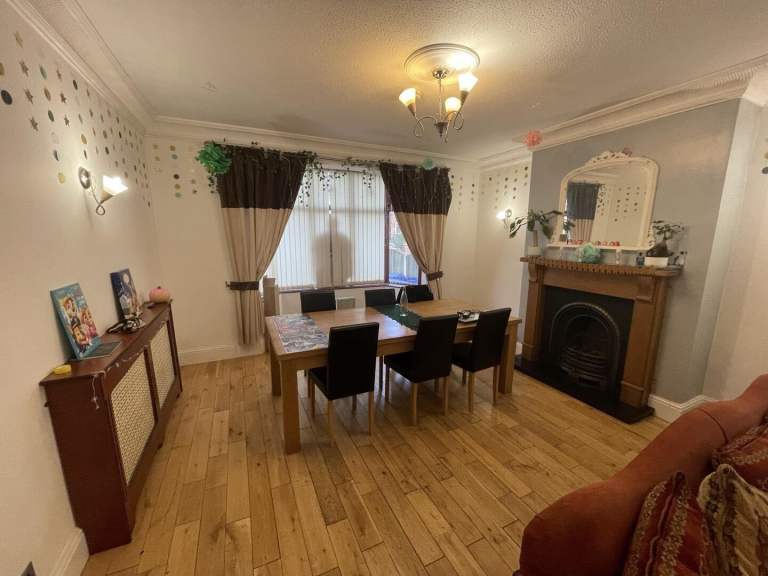 Student Room Available