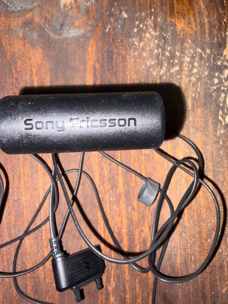Sony Ericsson CST-75 Original Charger EU Plug FastPort – Tested Working