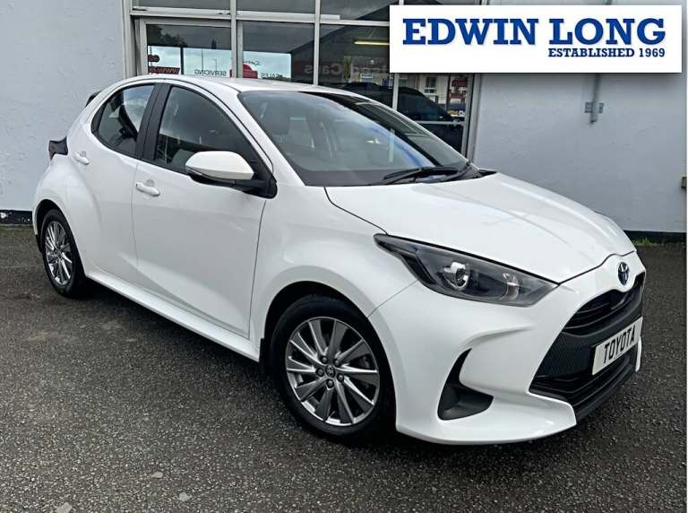 2023 Toyota Yaris 1.5 VVT-h Icon Hatchback 5dr Petrol Hybrid E-CVT Euro 6 (s/s) (116 ps) Hatchbac...