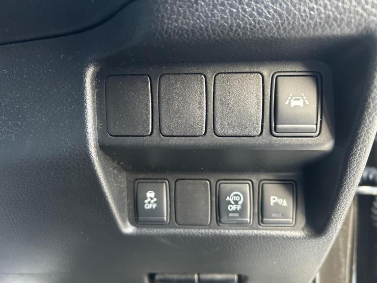 2015 Nissan Qashqai 1.6 DiG-T Tekna [Non-Panoramic] 5dr HATCHBACK PETROL Manual