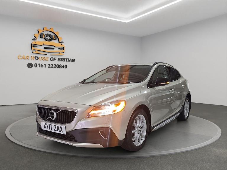 2017 Volvo V40 D3 [4 Cyl 150] Cross Country Pro 5dr HATCHBACK DIESEL Manual