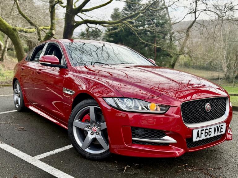 JAGUAR XE 2.0 GTDi*R-Sport 240*CAM-MERIDIAN-XENON-FSH-NAV-DAB-ULEZ**OUTSTANDING