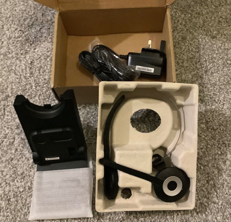 Jabra Pro Headset with Charging Dock and Power Adapter – brand new never used 
