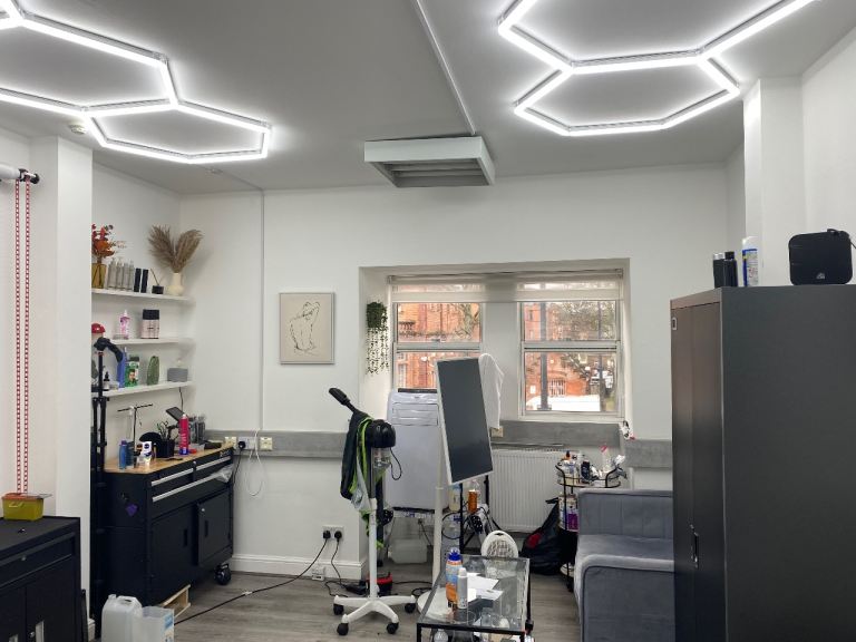 Offices/studios, £825 pcm Blighty Workspace Tottenham, Seven Sisters, North London