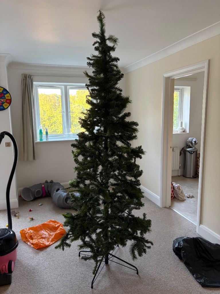 Artificial Christmas Tree – Green, Good Condition