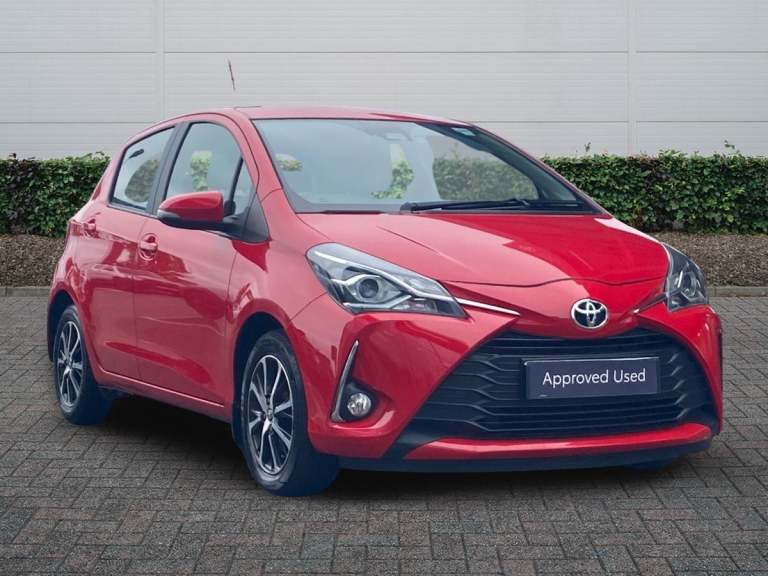 2019 Toyota Yaris 1.5 VVT-i Icon Tech 5dr HATCHBACK PETROL Manual