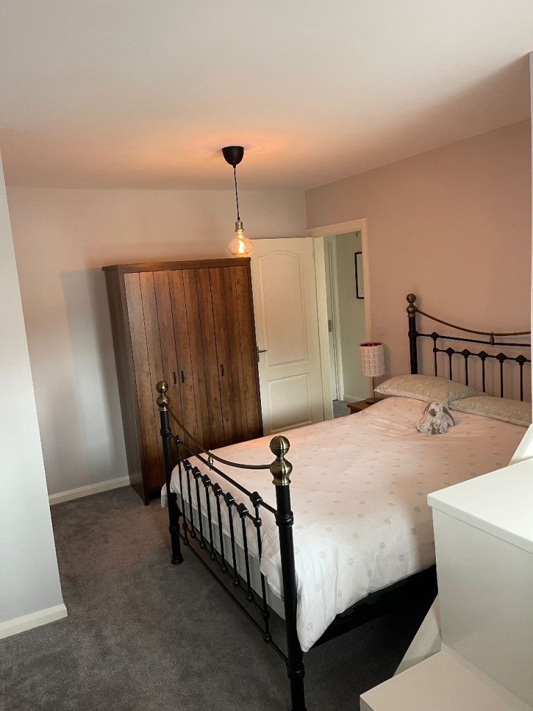 Large Furnished Room Available Now - Single Occupancy £600pcm