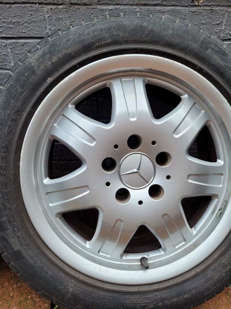 Mercedes Alloy wheels 5 x 112, with tyres