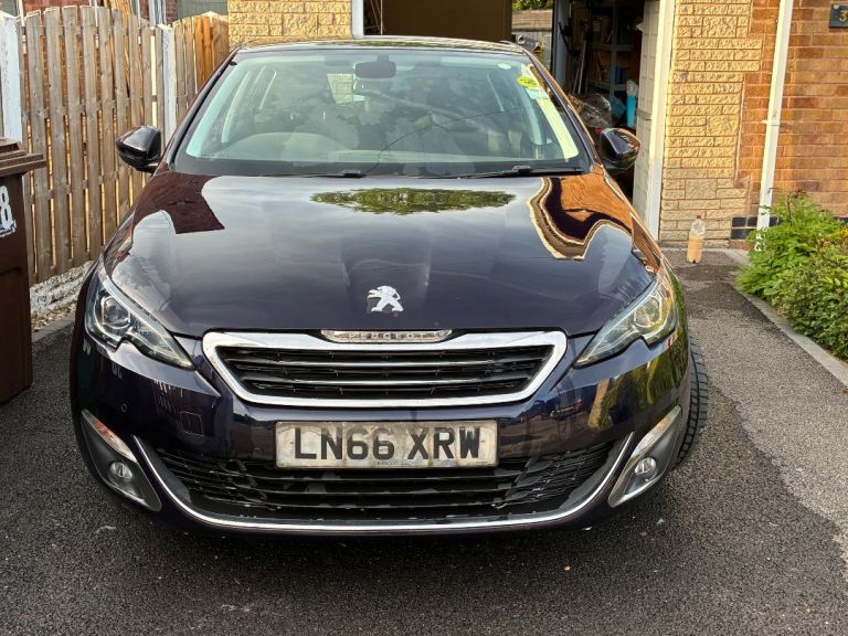 Peugeot, 308, Hatchback, 2016, Semi-Auto, 1199 (cc), 5 doors