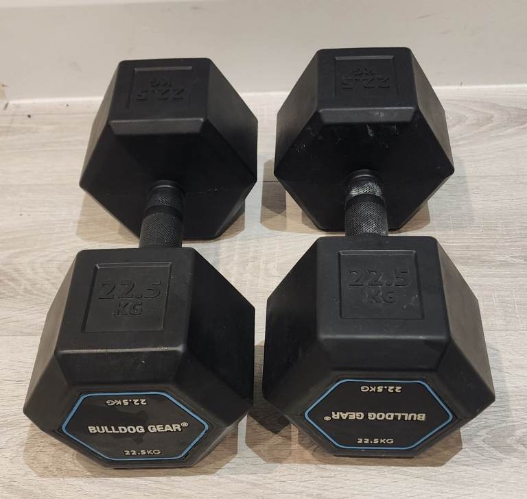 BULLDOG GEAR 2x 22.5kg Hex Rubber Dumbbells