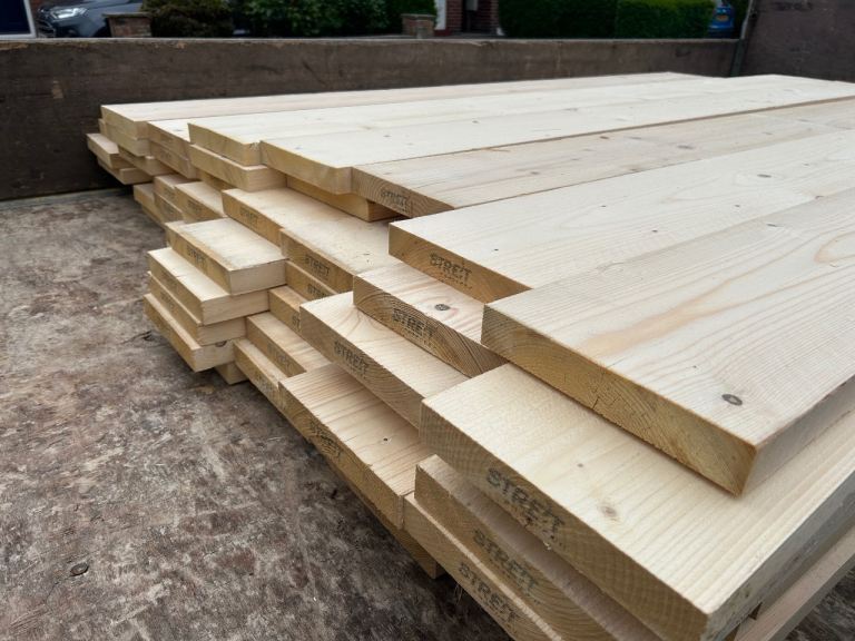 2.4m unbanded, unused scaffold timber wood boards
