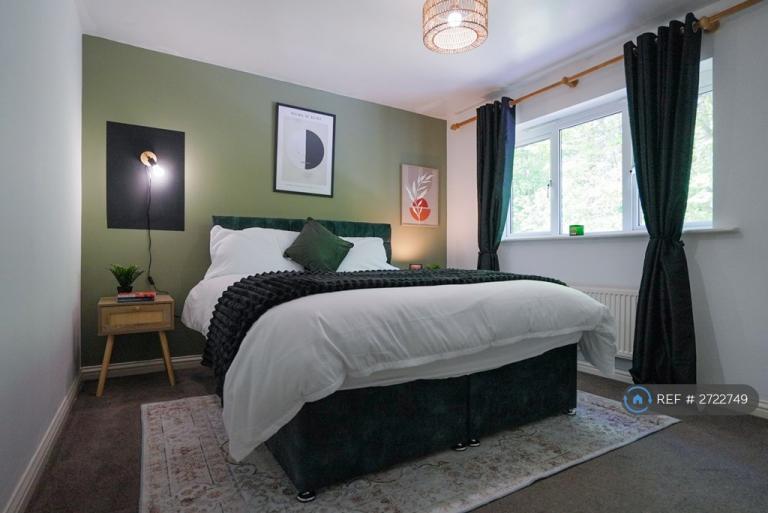 5 bedroom house in Dove Road, Stevenage, SG1 (5 bed) (#2722749)