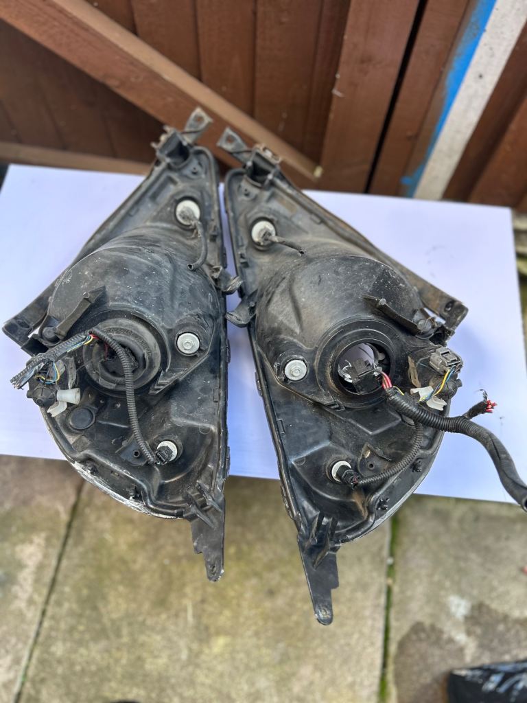 Honda jazz 2003/06 headlights 