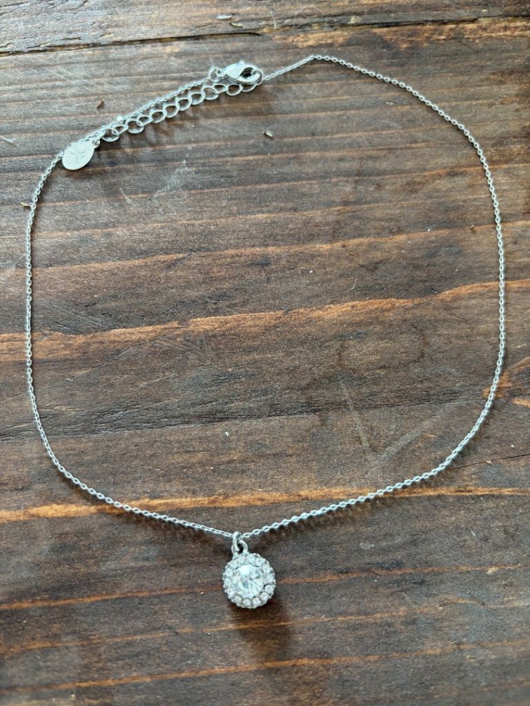 Accessorize Crystal Halo Pendant Necklace Silver Tone – New Without Tags