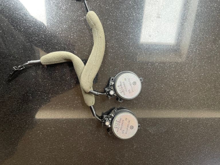 VW Tweeters Sonavax 7E0 035 411 H - unused 