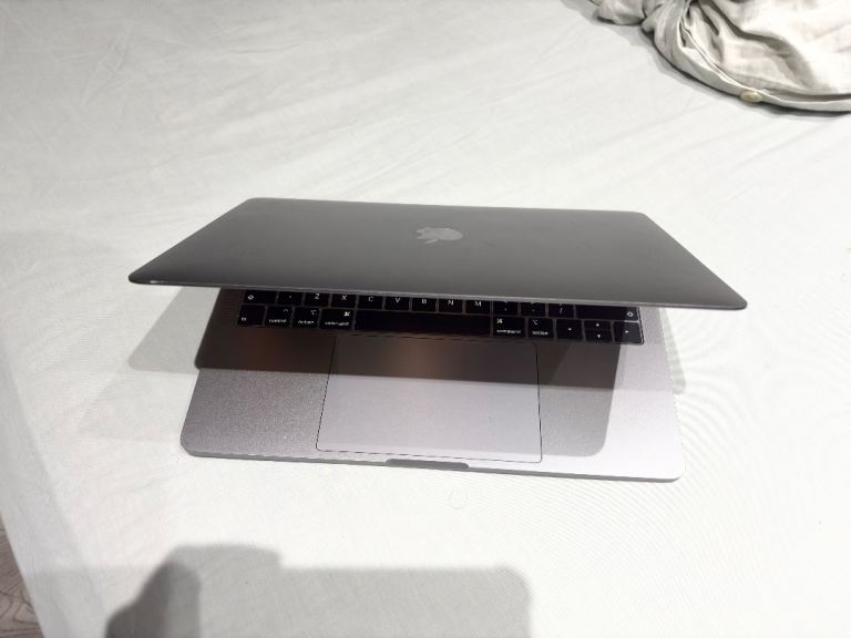 CAN HAND DELIVER, MACBOOK PRO 2019 13” LAPTOP I7, 16GB RAM, 512 GB, SPACE GREY, 