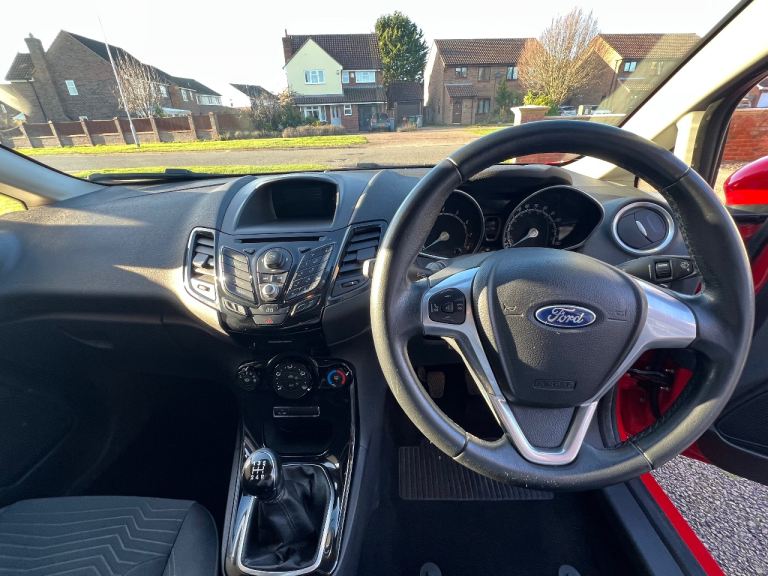 Ford Fiesta 1.0 Zetec – FSH – £20 Road Tax – 5 Door – Long MOT – Lovely Car