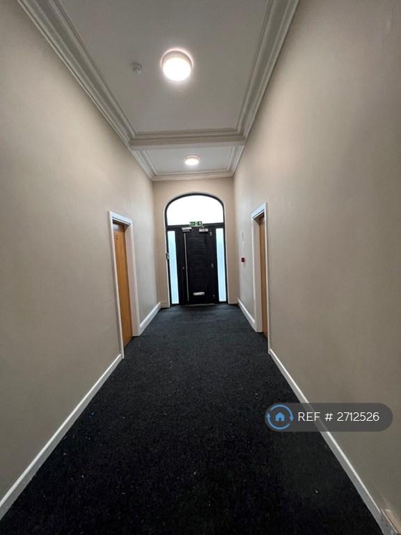 Studio flat in Oldham Road, Rochdale, OL16 (#2712526)