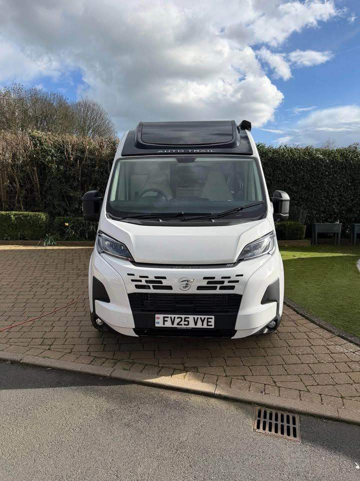 Fiat, AUTO TRAIL V LINE 610 SPORT 180BHP 2025, 2184 (cc)