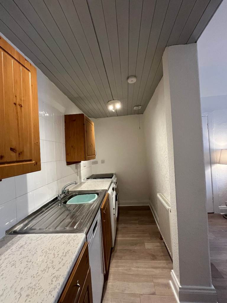 Fresh & Sunny Furnished One Bed Flat At The Shore/Leith, Edinburgh