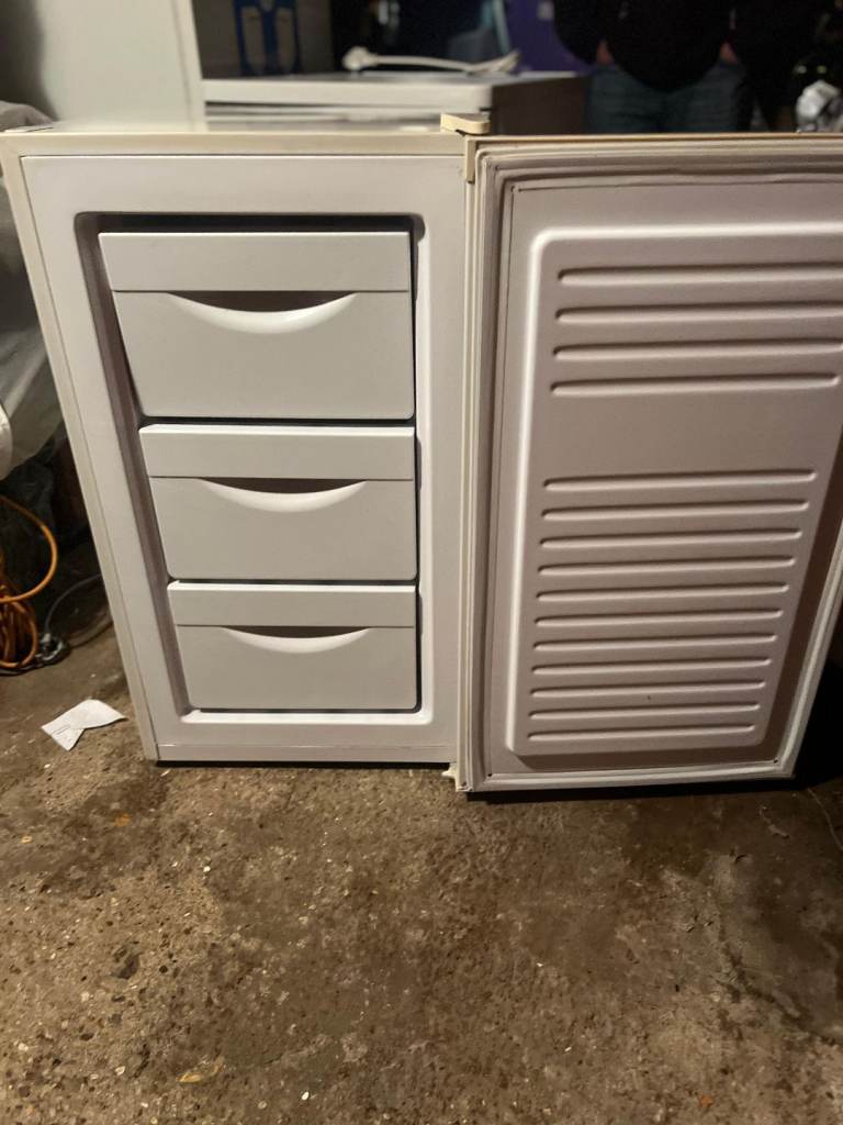 Undercounter freezer (well maintained)