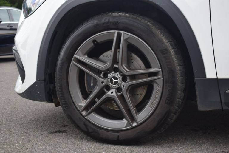 2022 Mercedes-Benz GLA 2.0 GLA200d AMG Line SUV 5dr Diesel 8G-DCT Euro 6 (s/s) (150 ps) HATCHBACK...