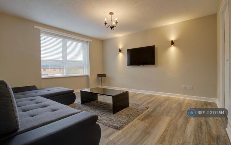 2 bedroom flat in Laighpark View, Paisley, PA3 (2 bed) (#2774814)