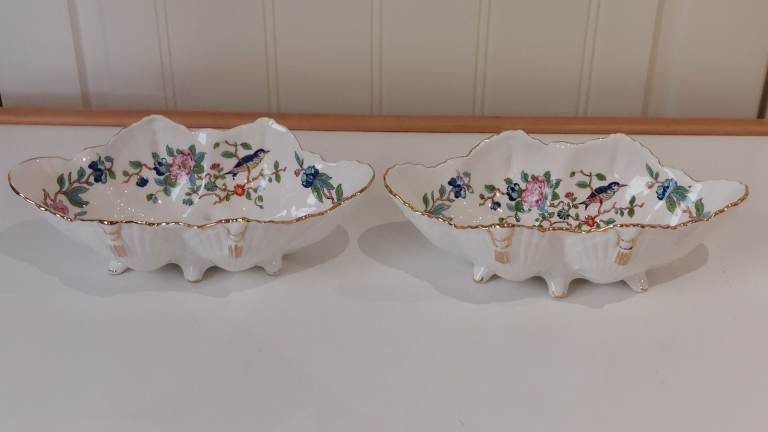 pair of 2 Aynsley Pembroke Fine English Bone China bowls - each 21.5cms wide