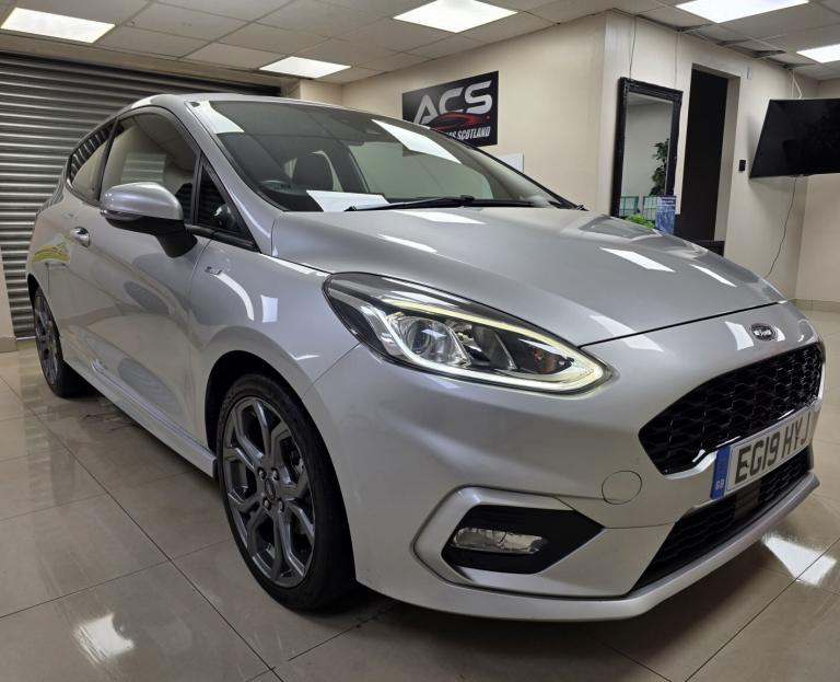 FORD FIESTA 1.0 T EcoBoost ST-Line Silver Manual WARRANTY 12 MONTHS MOT